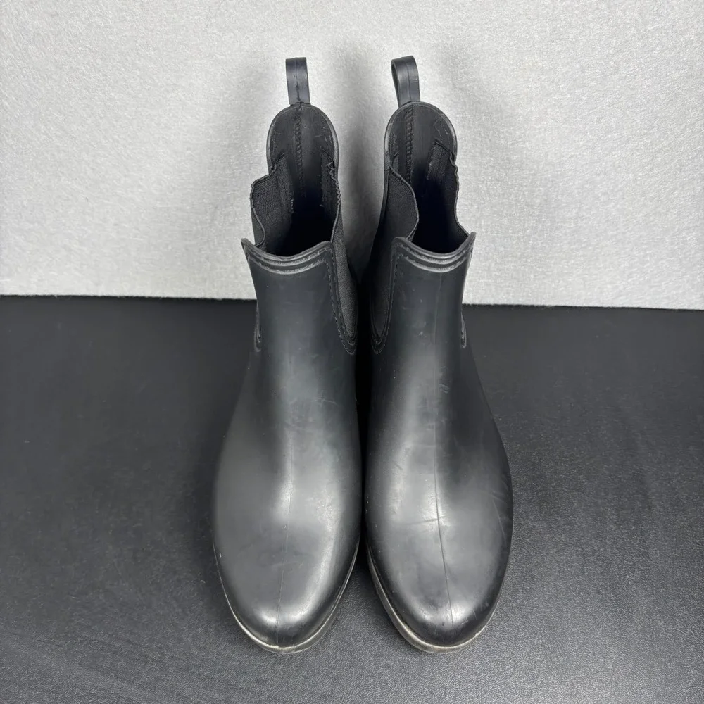 Jeffrey Campbell Cloudy Chelsea Rain Boots Size 6.5 Black Slip On Lugged Sole
